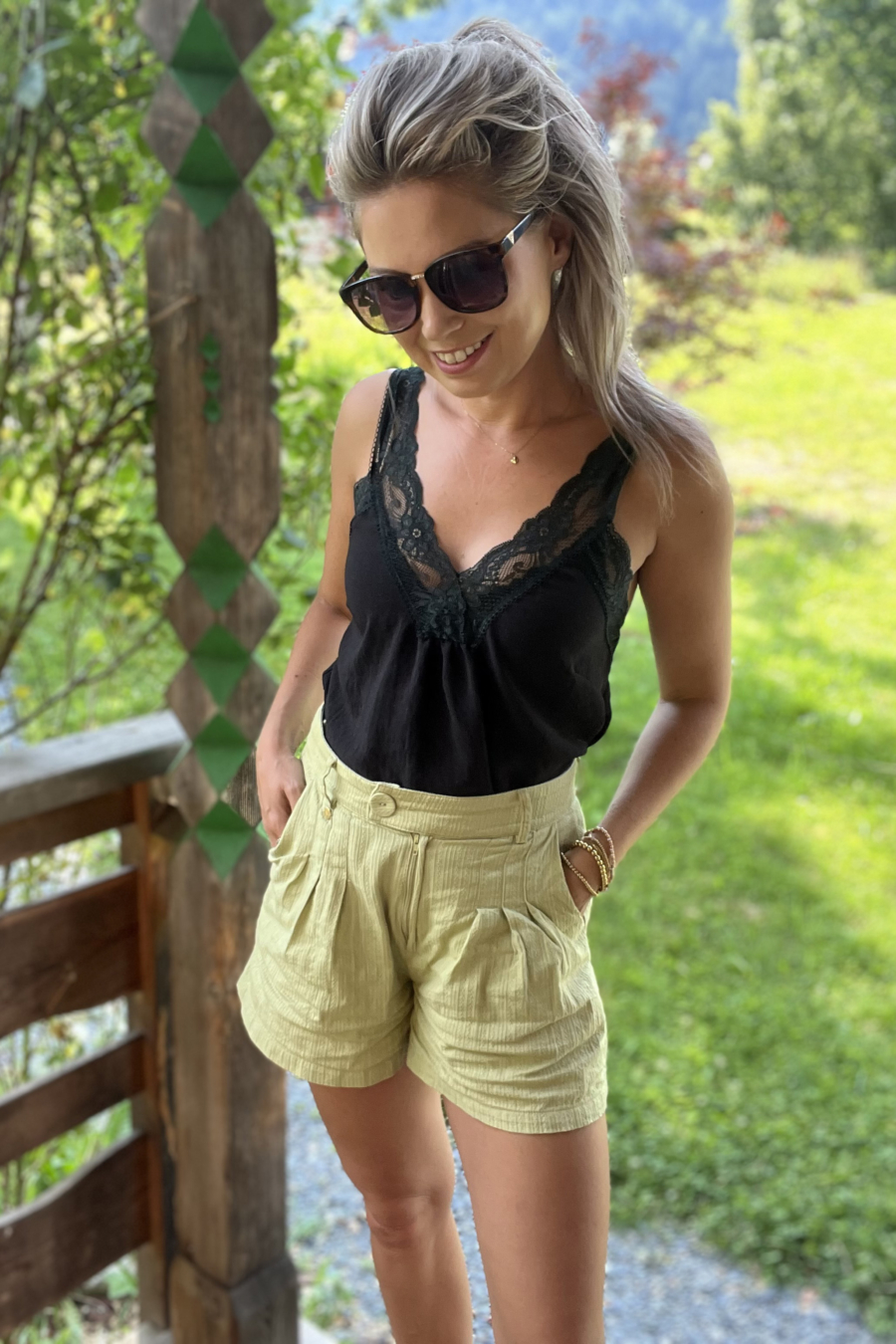 Tara Top
