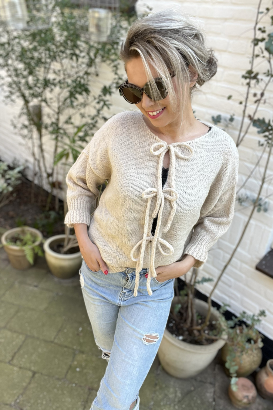 Beige gebreid vest strik
